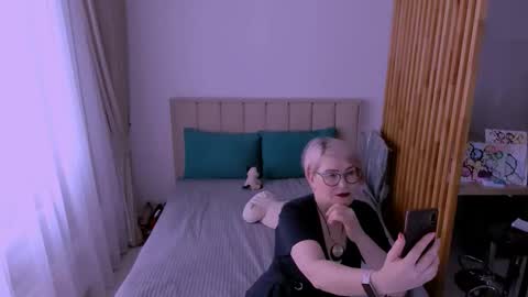 Sabrina MacMarren online show from 02.28.26