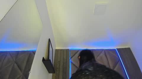 S A B R I N A  online show from 09.27.25