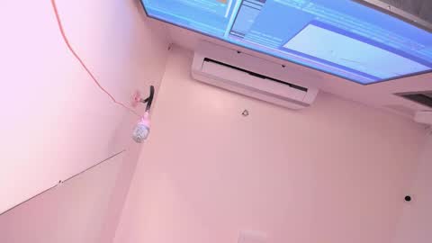 S A B R I N A  online show from 10.04.25