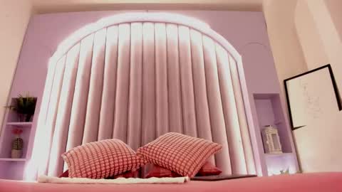 S A B R I N A  online show from 11.24.25