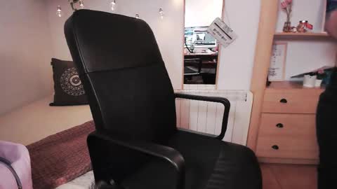 Snapshot of sabrinaspell_ chatting on 03.12.26 S A B R I N A online show from 03.12.26