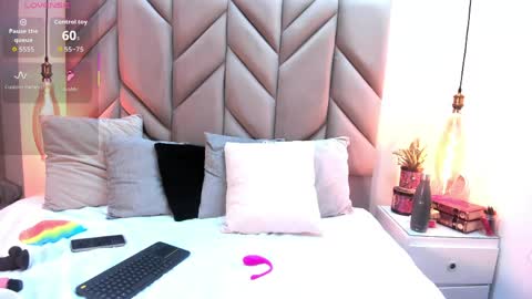 Sabrina Vantress online show from 04.22.26