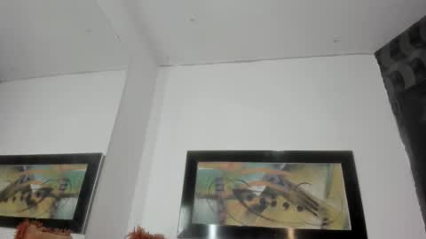 Snapshot of sabrinaxxx11 chatting on 10.14.25 sabrinaxxx11 online show from 10.14.25