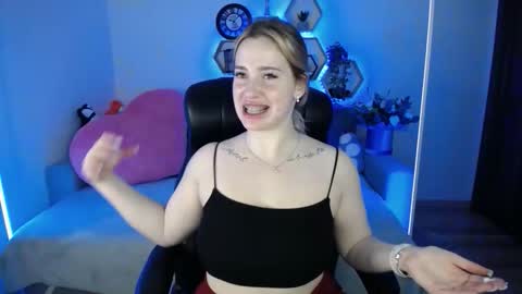 Sabrina Violet online show from 11.28.25