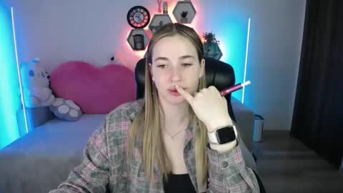 Sabrina Violet online show from 05.25.26