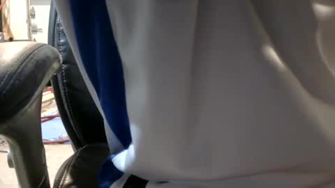 Dee online show from 11.21.25