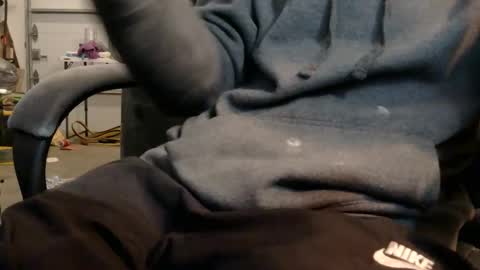 Snapshot of sacalaschichiss chatting on 12.18.25 Dee online show from 12.18.25