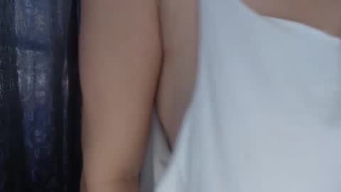 sacrletardiente online show from 04.04.26