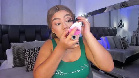 Snapshot of sadiefoster chatting on 09.23.25 Sadie online show from 09.23.25