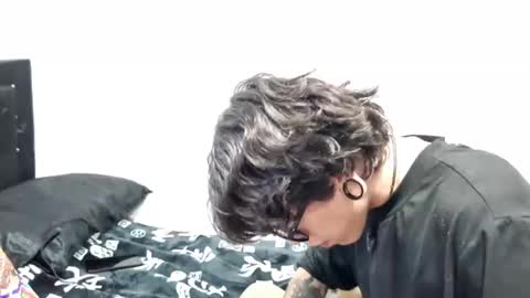 sadistic cave online show from 02.10.25