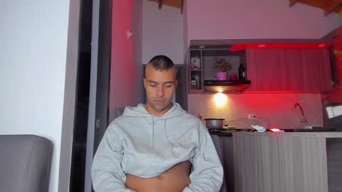 Snapshot of sag_1998 chatting on 12.25.24 Sag online show from 12.25.24