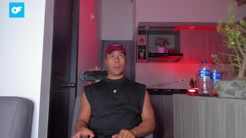 Snapshot of sag_1998 chatting on 01.10.25 Sag online show from 01.10.25