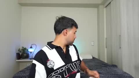 Snapshot of sag_1998 chatting on 02.24.26 Sag online show from 02.24.26