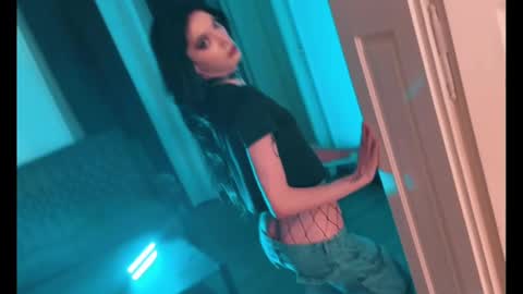 Sage Storm online show from 02.21.25