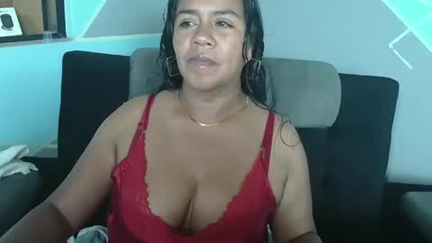 Snapshot of saggil_0385 chatting on 05.18.26 saggil_0385 online show from 05.18.26
