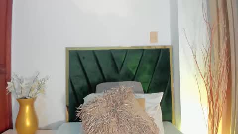 Sagira Belle online show from 10.22.25