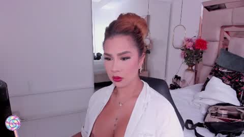 Snapshot of sagitariuus_girll chatting on 07.12.26 Sagitarius Girl online show from 07.12.26