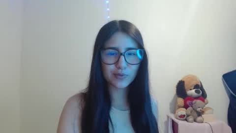 Snapshot of sahaliefox_ chatting on 10.02.25 Sahaliefox online show from 10.02.25