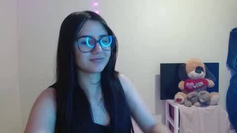 Snapshot of sahaliefox_ chatting on 10.07.25 Sahaliefox online show from 10.07.25