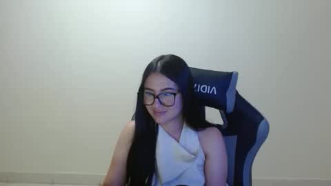 Snapshot of sahaliefox_ chatting on 02.19.26 Sahaliefox online show from 02.19.26