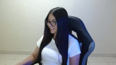 Snapshot of sahaliefox_ chatting on 04.10.26 Sahaliefox online show from 04.10.26
