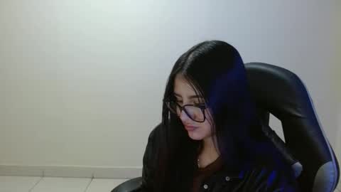 Snapshot of sahaliefox_ chatting on 05.11.26 Sahaliefox online show from 05.11.26