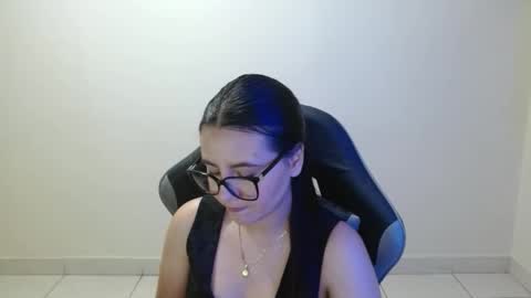 Snapshot of sahaliefox_ chatting on 05.14.26 Sahaliefox online show from 05.14.26