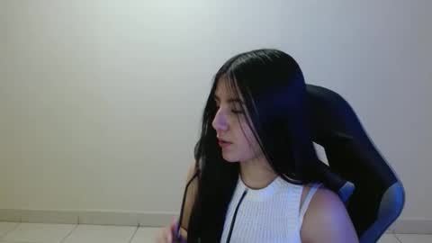 Snapshot of sahaliefox_ chatting on 05.28.26 Sahaliefox online show from 05.28.26