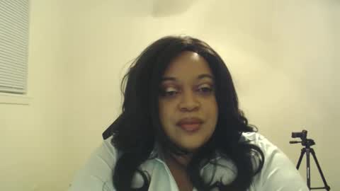 Queen Serenity online show from 05.16.26