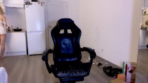 Sofia online show from 10.22.25