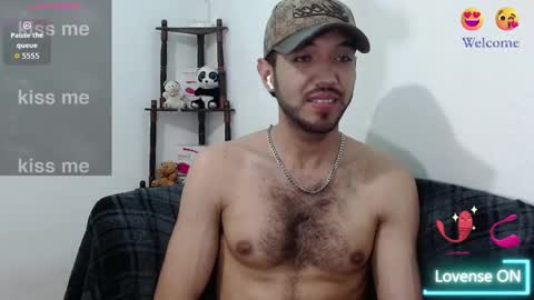 Snapshot of saint_castle chatting on 09.15.25 Saint Castle online show from 09.15.25