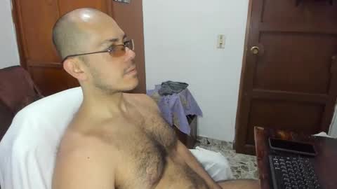 Snapshot of saintedy01 chatting on 11.21.25 saintedy01 online show from 11.21.25