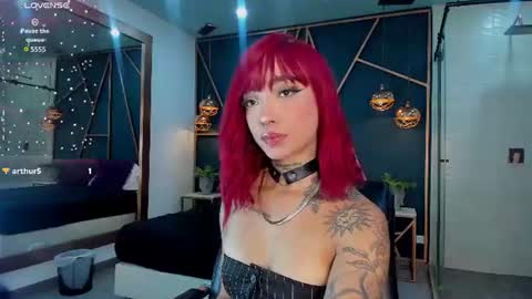 Snapshot of salem_rose chatting on 06.24.26 salem online show from 06.24.26