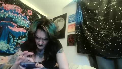 salemsslut online show from 12.16.24