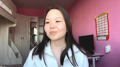 Snapshot of salinahardrict chatting on 05.16.26 Rin online show from 05.16.26