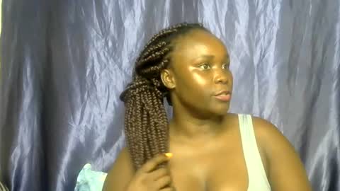 Snapshot of sally_bee1 chatting on 07.18.26 sally_bee1 online show from 07.18.26