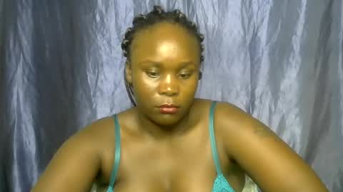 Snapshot of sally_bee1 chatting on 07.22.26 sally_bee1 online show from 07.22.26