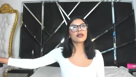 salmaportman_ online show from 03.18.26