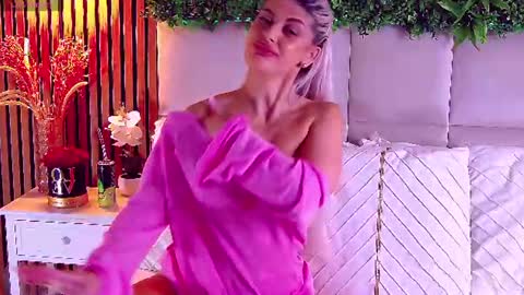SalmaRoze online show from 06.14.26