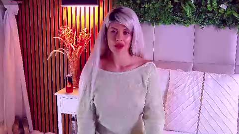SalmaRoze online show from 06.18.26
