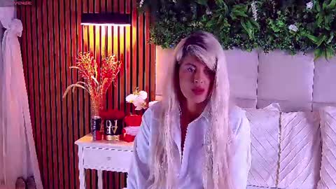 SalmaRoze online show from 07.06.26
