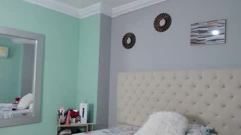 Isabel online show from 10.07.25