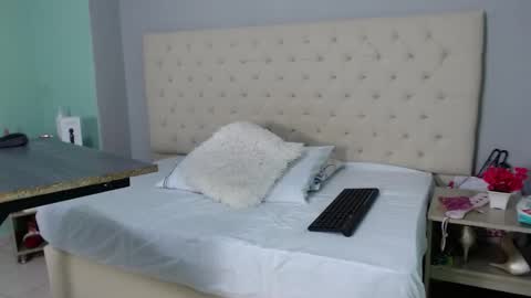 Isabel online show from 10.11.25