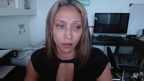 Snapshot of salome_drasin chatting on 02.17.26 salome_drasin online show from 02.17.26