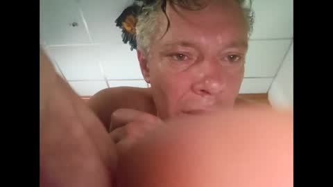 Snapshot of salsapaulus chatting on 02.17.26 salsapaulus online show from 02.17.26