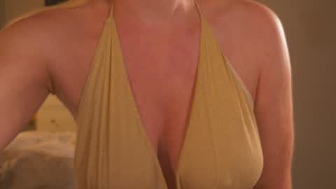IsaBella-  online show from 10.25.25
