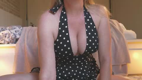 IsaBella-  online show from 06.19.26