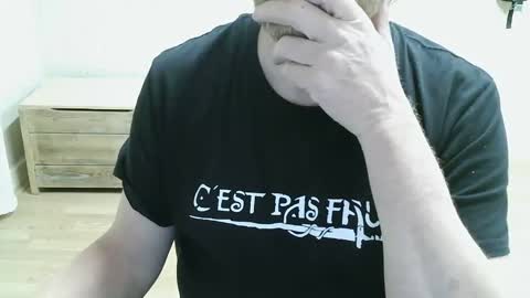 Saltimbanquier  Salt  ou  Banquier  online show from 04.22.26