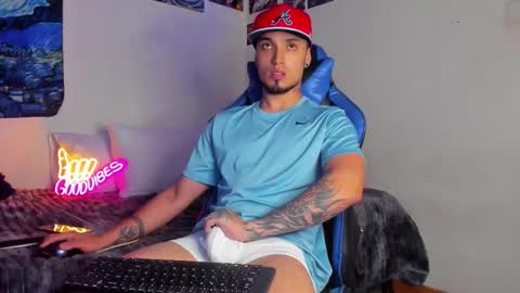 Snapshot of salvatore_dereck chatting on 11.27.25 online show from 11.27.25