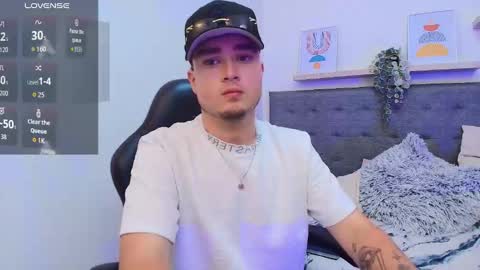 Snapshot of salvatore_muller chatting on 09.19.25 Salvatore online show from 09.19.25